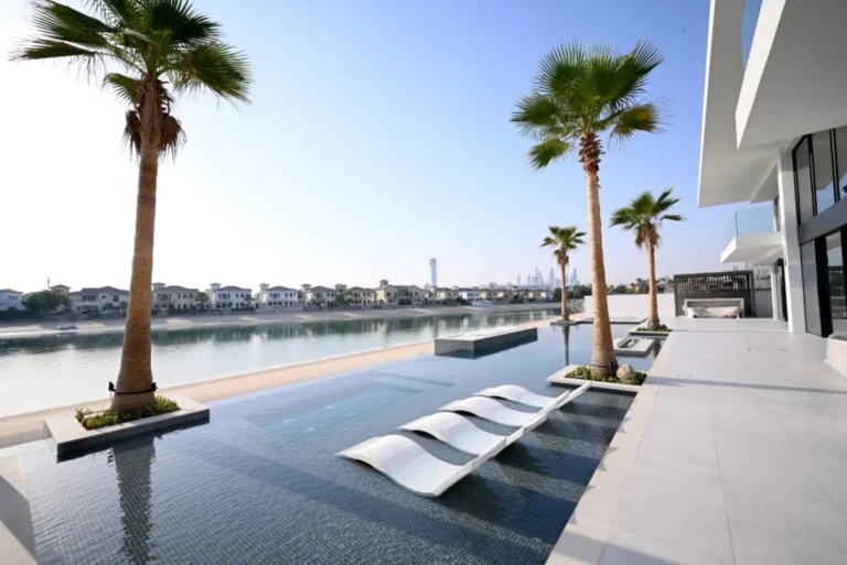 Luxurious Landscapes