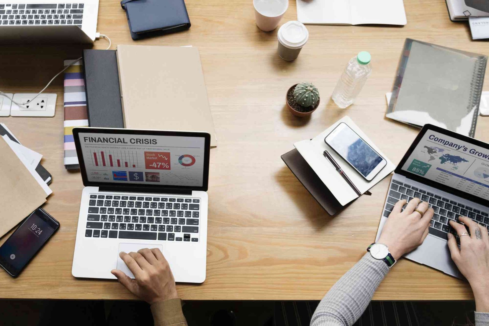 How Guest Posting Complements Influencer Marketing Strategies.