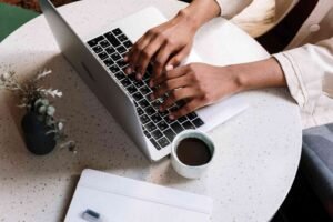 How to Pitch Guest Post Ideas That Get Accepted Quickly.