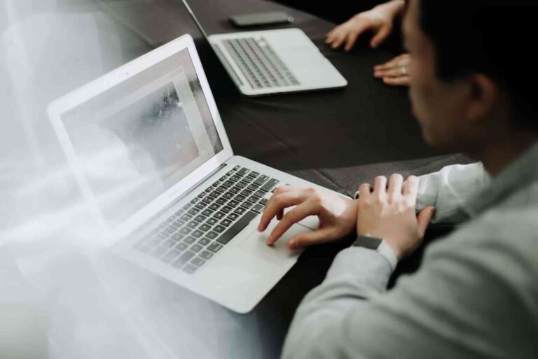 Crafting the Perfect Real Estate Guest Post Pitch