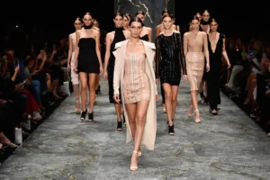 How to Wear High Fashion in Everyday Life