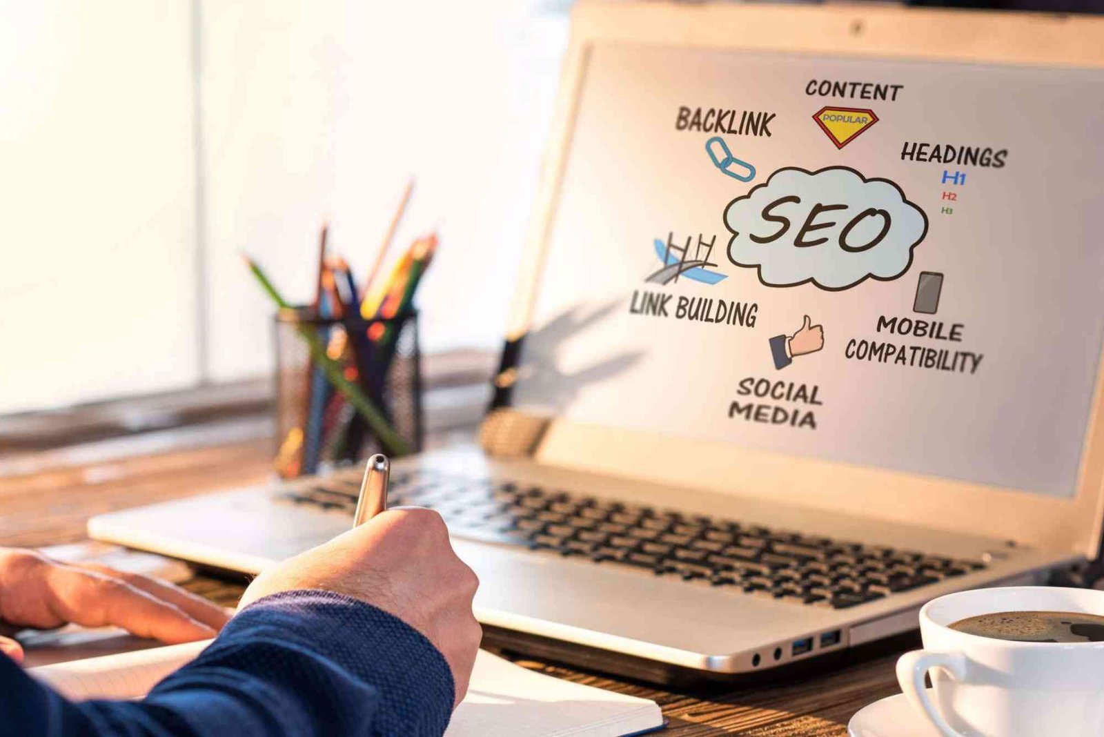 Balancing SEO Optimization and Readability in Guest Posts