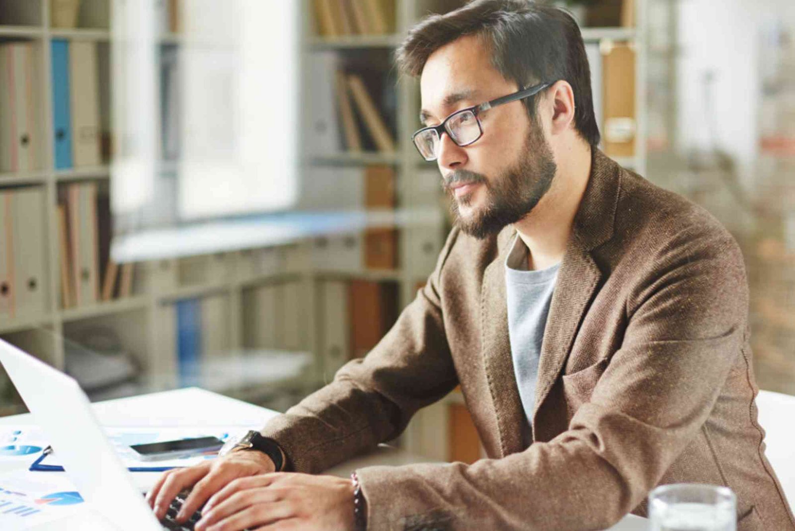 Creating Content that Converts: Real Estate Guest Posting Tips