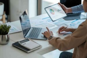 Strategies for Guest Posting in the Travel and Hospitality Industry