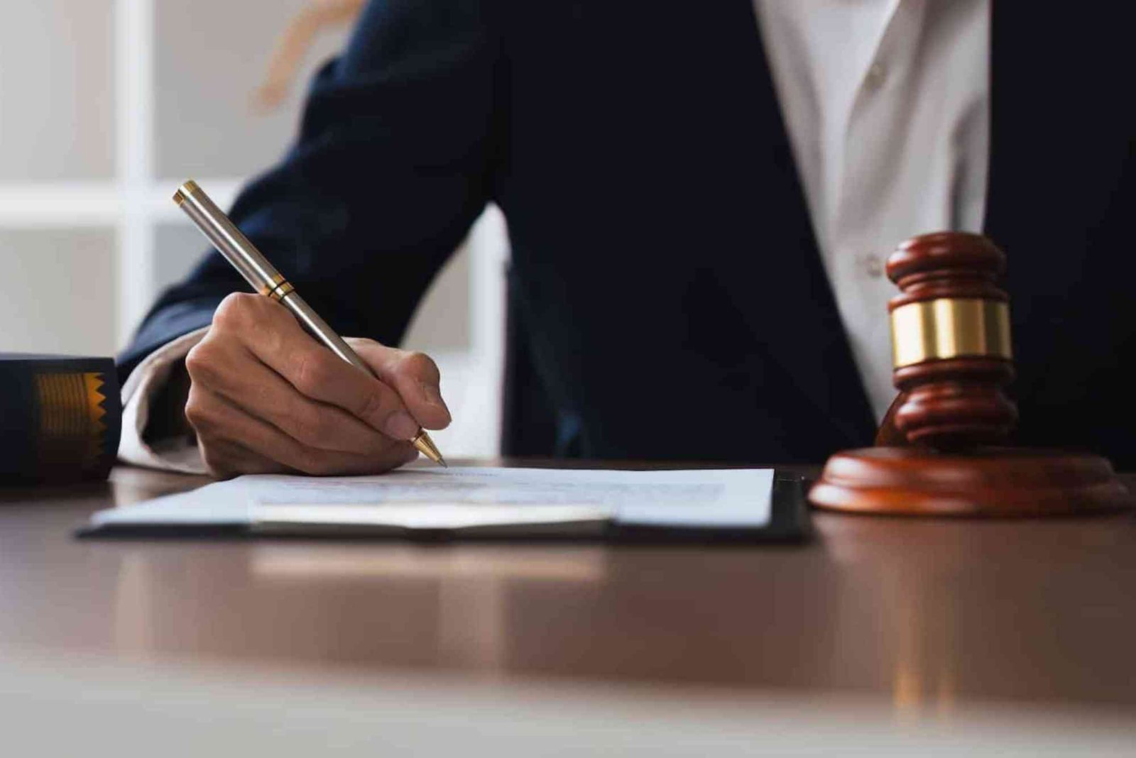 What Documents Are Required to Issue a Power of Attorney in Dubai