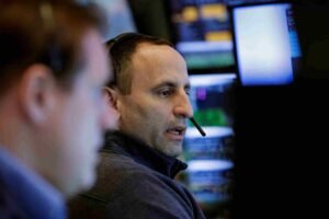 Colbari.com: تراجع S&P 500 وناسداك بسبب التضخم