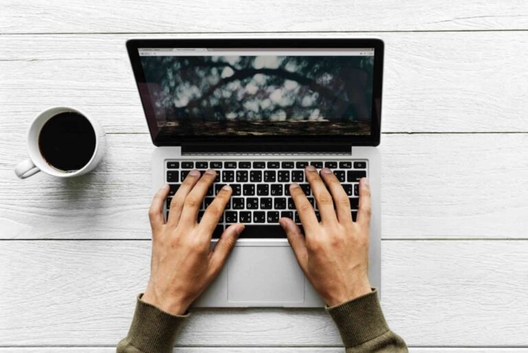 How Guest Posting Helps Search Engines Understand Your Website