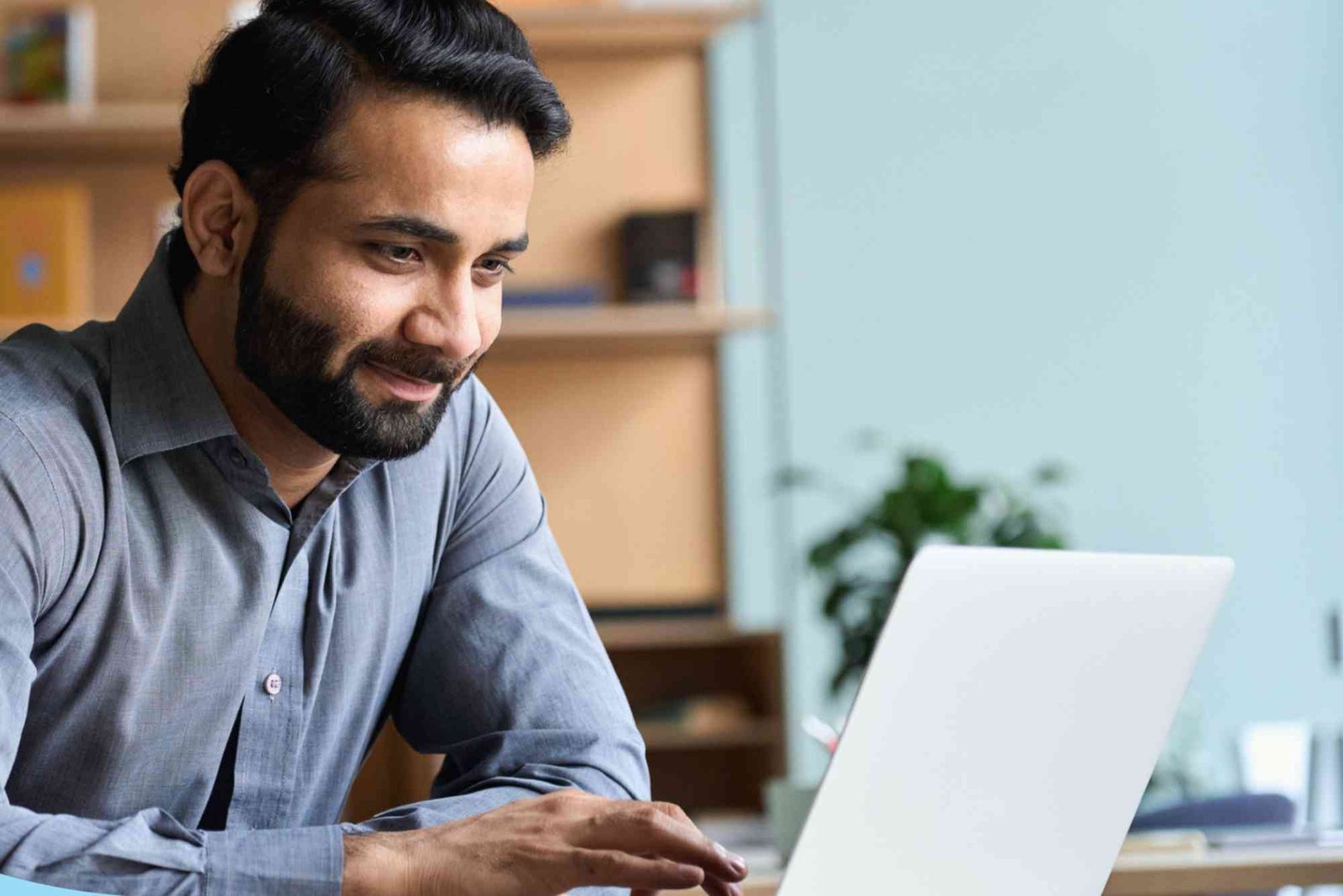 How to Follow Up Without Annoying Editors