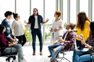 How Community Engagement Amplifies Guest Posts