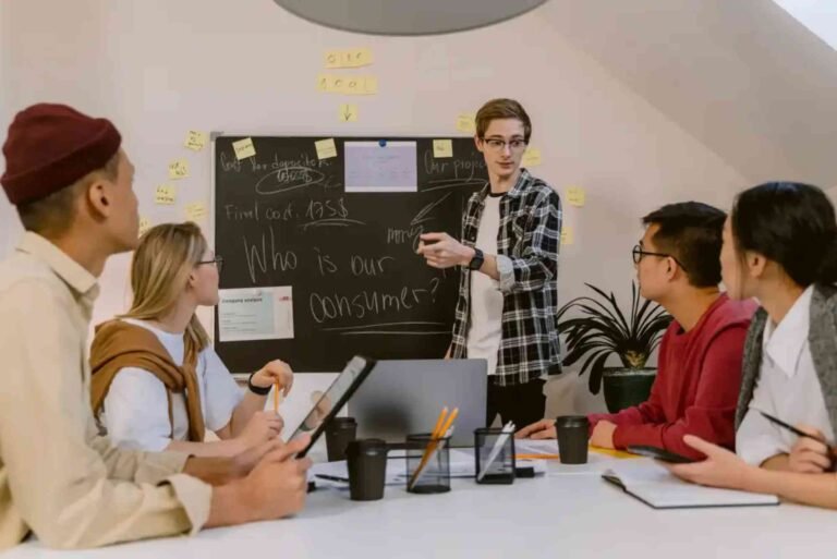 How Visual Storytelling Helps Guest Post Engagement