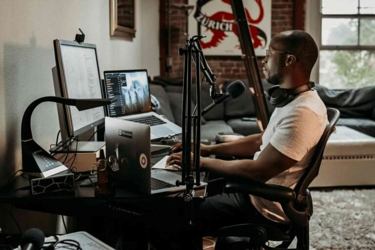How Podcast Guesting Complements Written Guest Posts