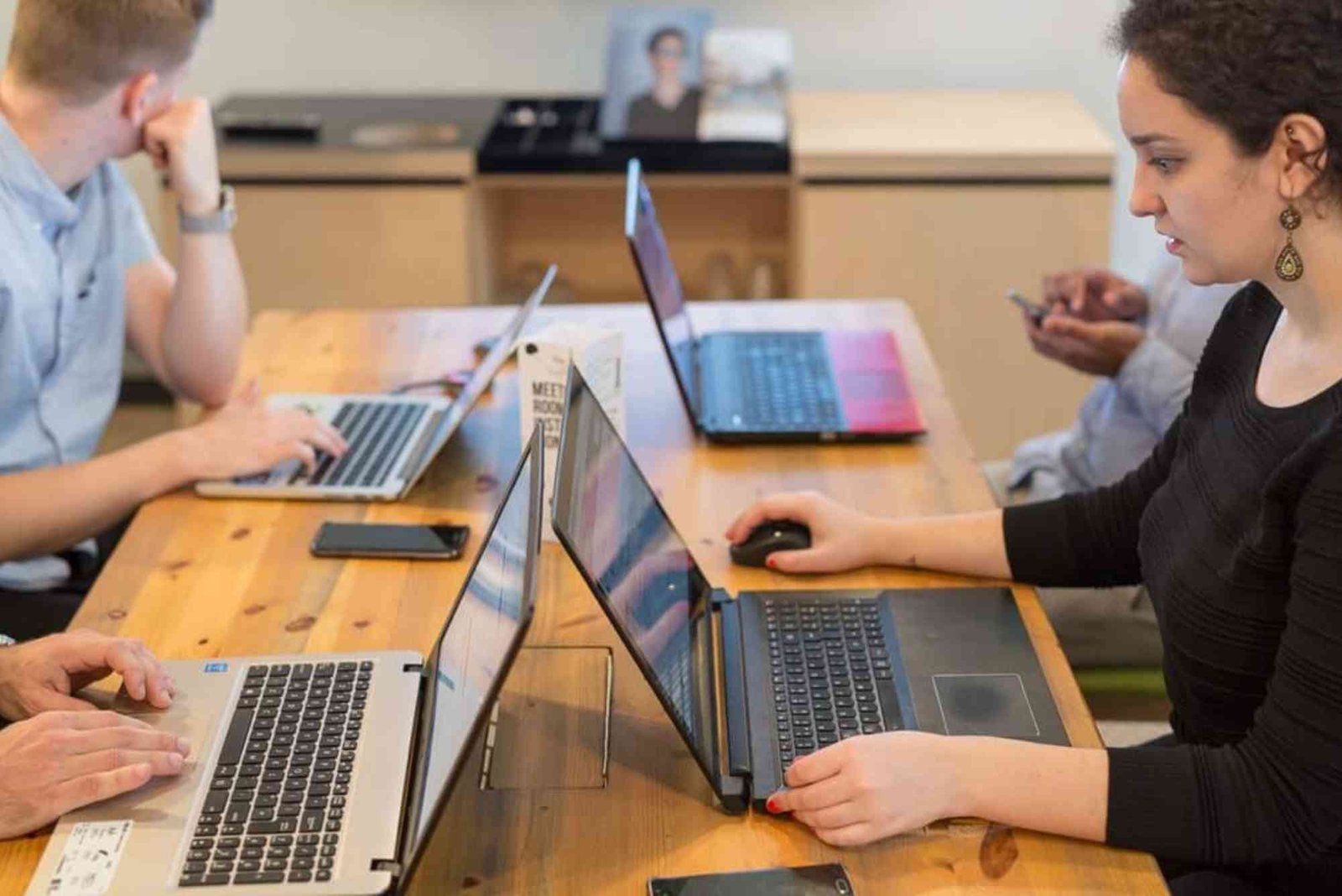 How Global Guest Posting Expands Reach