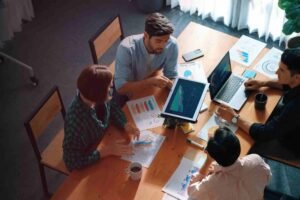 How Multi-Channel Promotion Supports Guest Posts