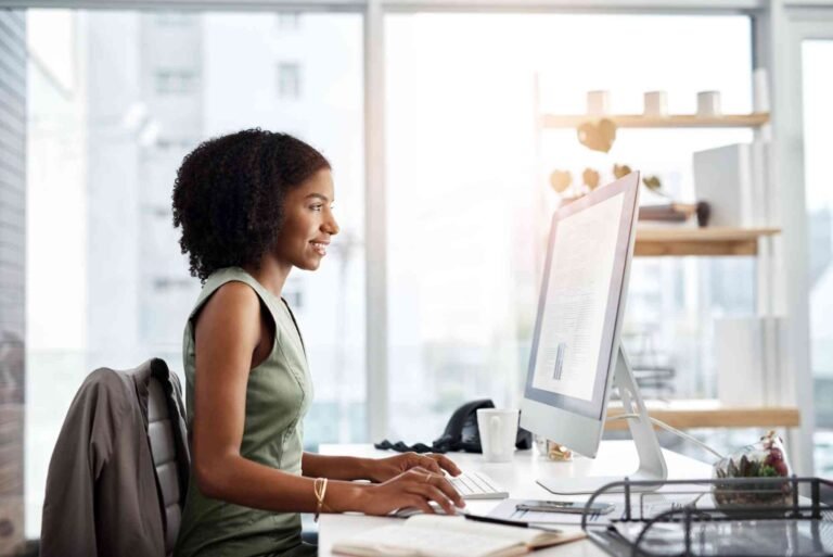 How Industry Conferences Can Support Guest Posting