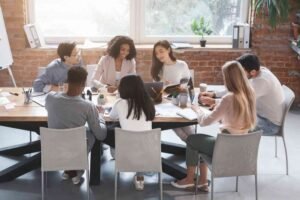 How Guest Posting Builds Competitive Advantage